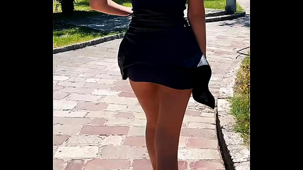 Teen Girl Gives Blowjob in Public Flashing Scene
