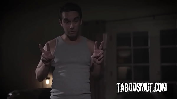 18yo Virgin Teen Has a Thing for Her New Stepuncle